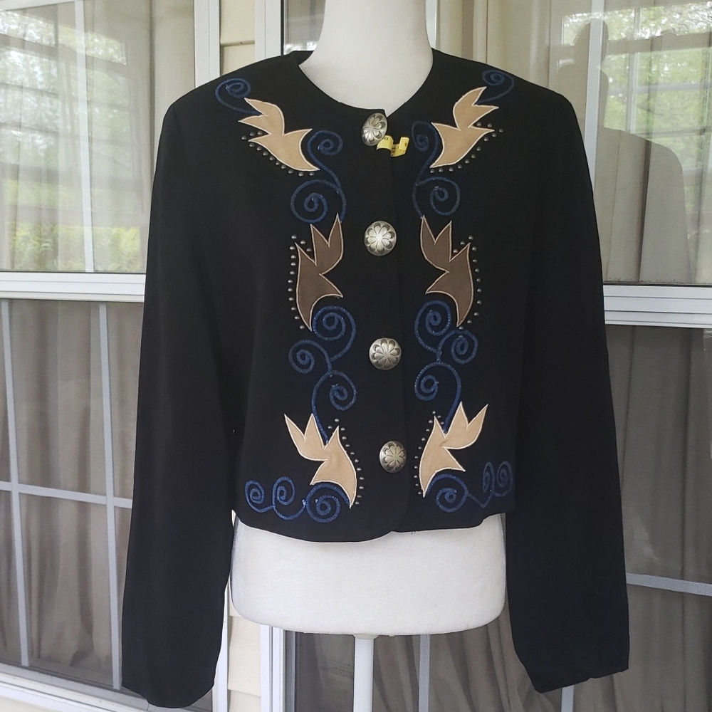 SADDLE RIDGE VINTAGE COLLECTION Embroidered Black Crop Jacket‎